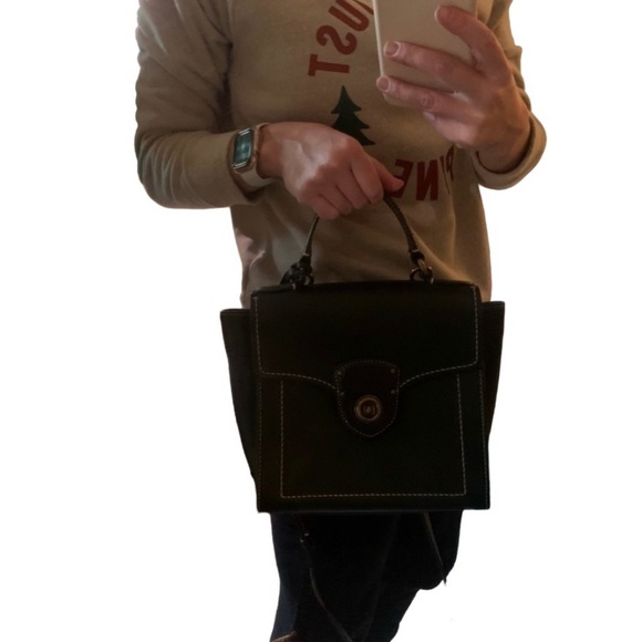 Like New! Lauren Ralph Lauren Black Leather Handbag - Picture 6 of 8